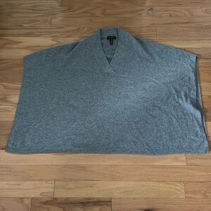 Halogen by Nordstrom | 100% cashmere | gray poncho/sweater | one size